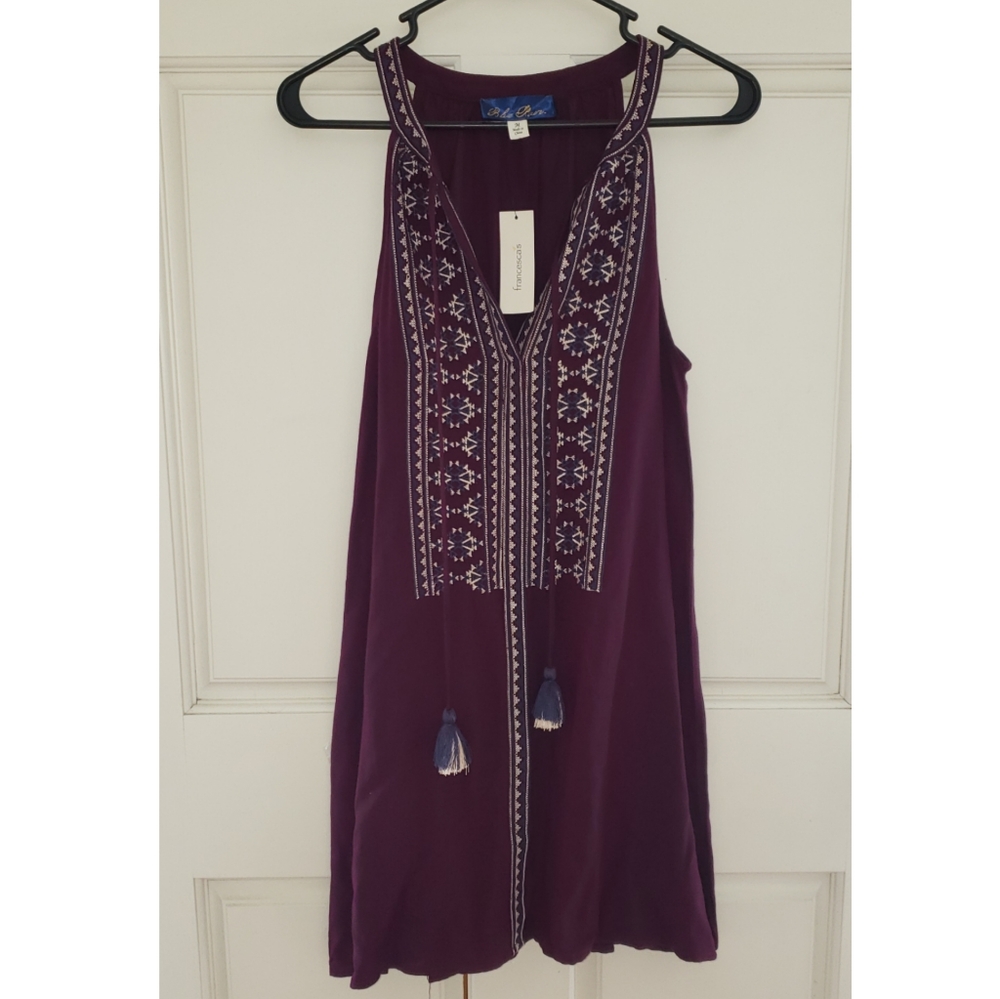 Francesca's v-neck shift dress